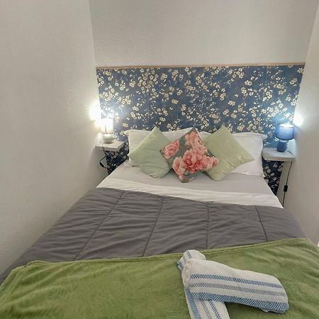 Joli Appartement Avec Piscine Sète Exteriör bild